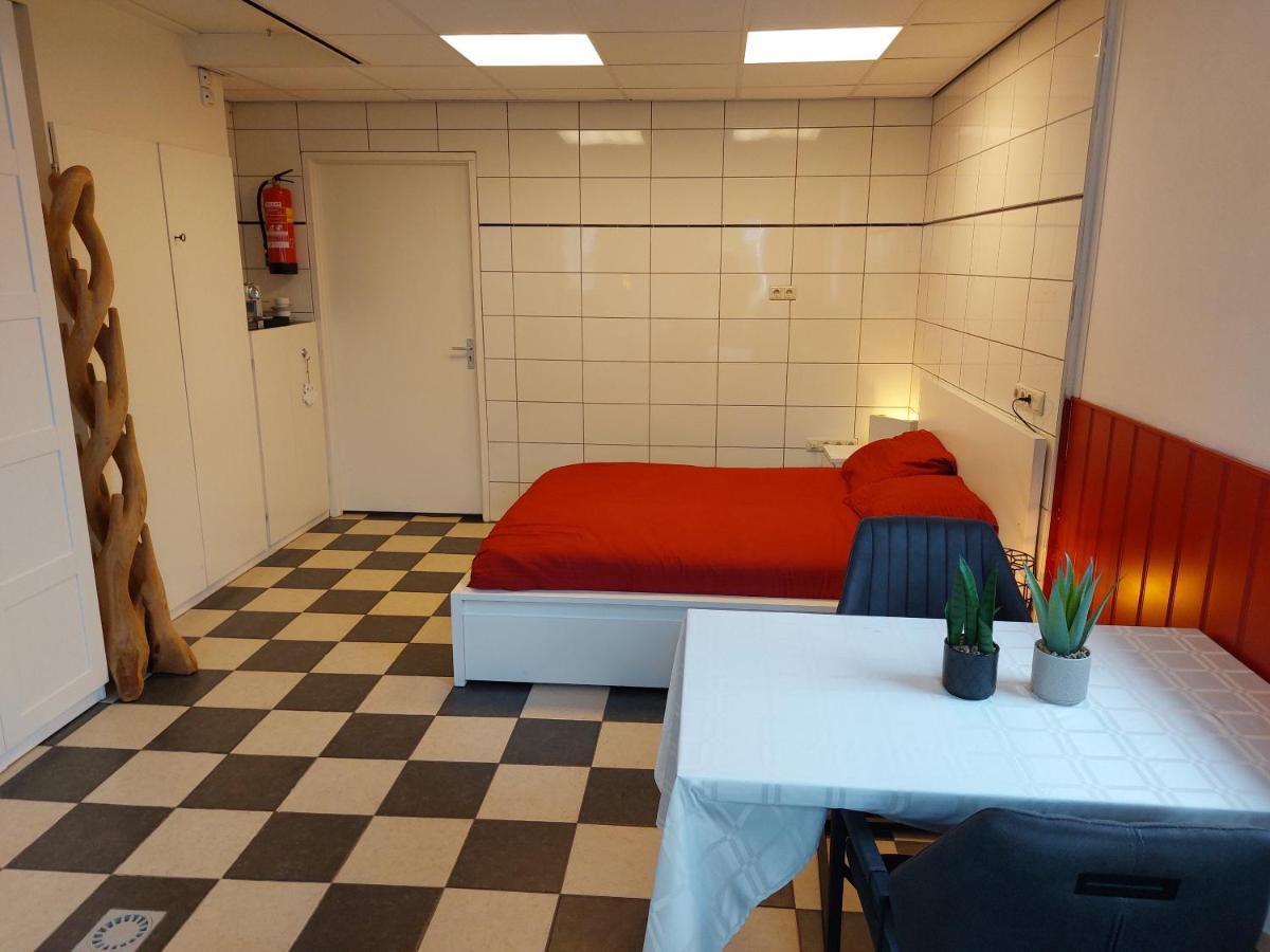 Bed and Breakfast Gasthuys De Peel Ospel Exterior foto